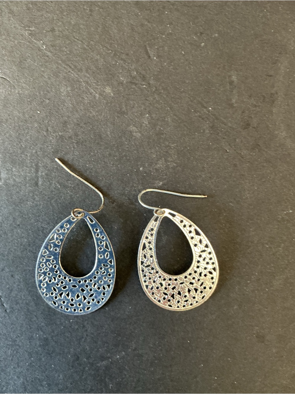 Source Unknown Silver and Blue Teardrop Filigree Earrings